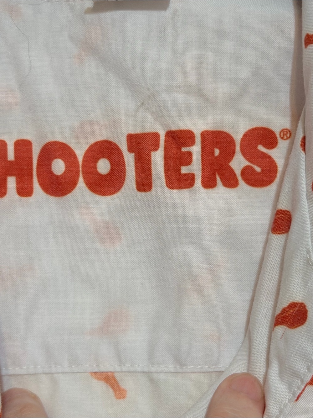 Hooters White Short-Sleeve Button-Down Shirt with Orange chicken leg medium - Picture 3 of 9